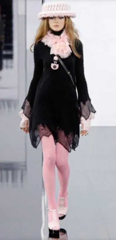 Chanel 09A 2009 Fall Runway Black Sweater Dress FR 34 US 4