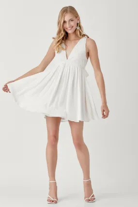 IN THE LIGHT V NECK SMOCK SLEEVELESS DRESS