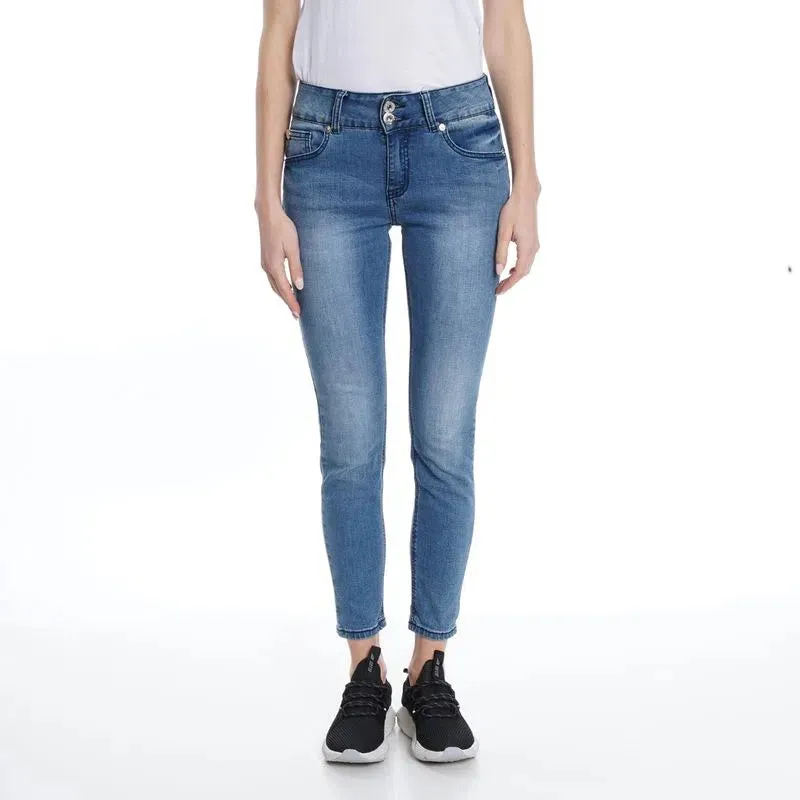 Jeans Mujer Kylie Tiro Alto Bordado En Bolsillos